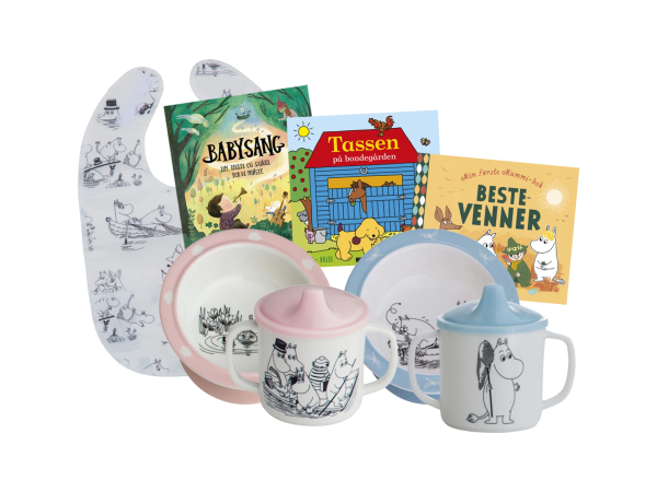 Babypakke med servisesett, smekke og 3 babybøker